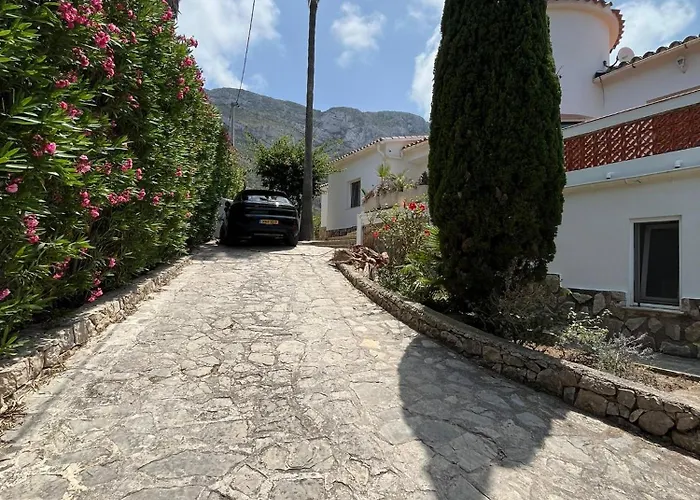 Casa Maja * دينايا